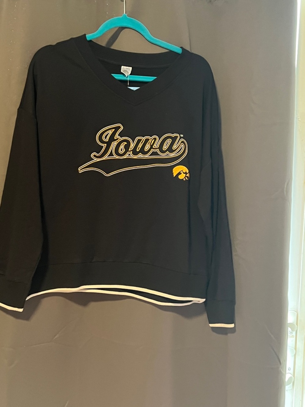 IowaHawkeyes NCAA   Black V-Neck Women's Sweatshirt
